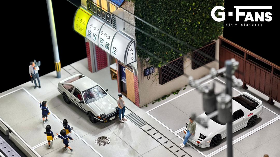 AD x G-FANS 1/64 Initial D Fujiwara Tofu Store with 2 Metal Figures (North American Exclusive Edition) AD-710039GF