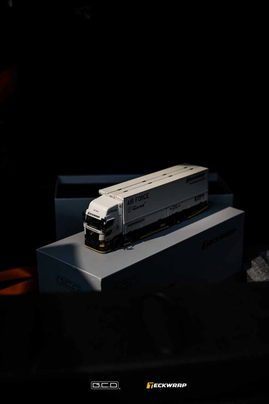 GCD 1/64 DarwinPRO & TECKWRAP Hino Profia 2018 KS-118-688